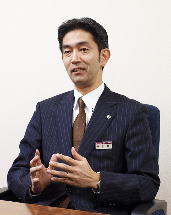 城南信用金庫 人物写真2